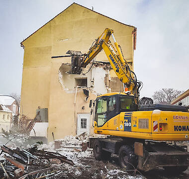 Abrissarbeiten, leichte Ausführung (Mobilbagger)