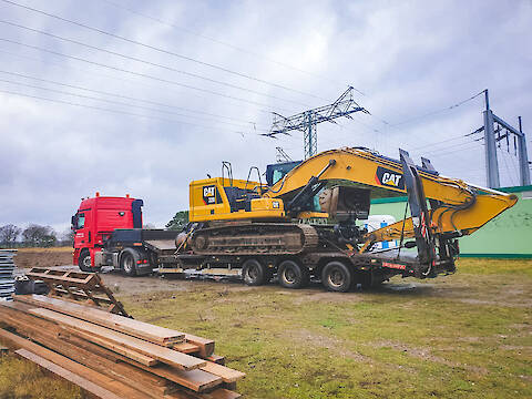 Transfer Kettenbagger